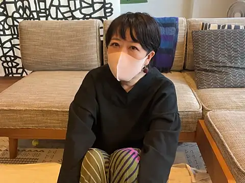 Snapshot of daako_oO chatting on February 9, 6:43 am daako oO online show from February 9, 6:43 am