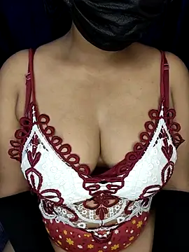 Love Evaa online show from March 2, 8:03 pm