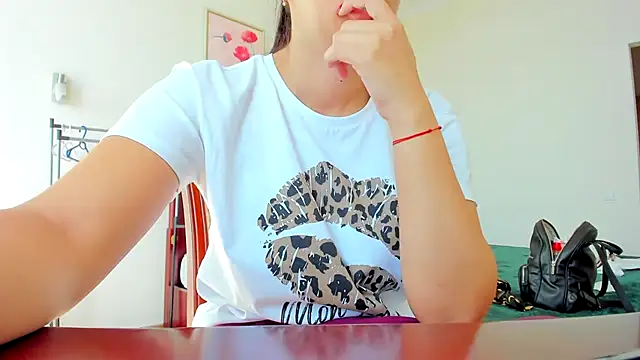 Snapshot of Tianiaa chatting on September 18, 7:33 am Tianiaa online show from September 18, 7:33 am