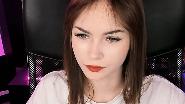 Snapshot of DakotaaJohnnson chatting on February 11, 6:22 pm DakotaaJohnnson online show from February 11, 6:22 pm