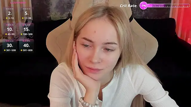 Snapshot of DakotaaJohnnson chatting on October 11, 9:10 am DakotaaJohnnson online show from October 11, 9:10 am