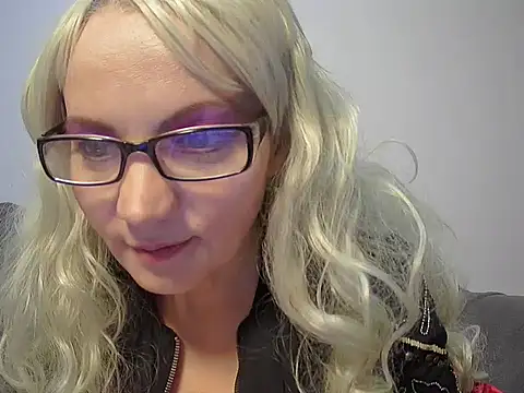 SlavicScarlett online show from January 22, 5:05 am