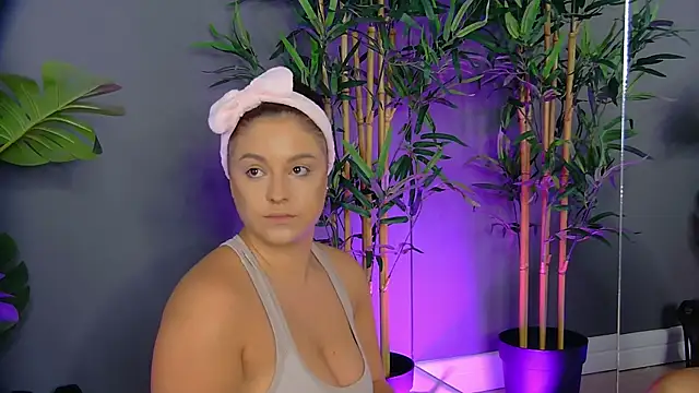 Snapshot of PatriciaSpice chatting on September 26, 5:25 am PatriciaSpice online show from September 26, 5:25 am