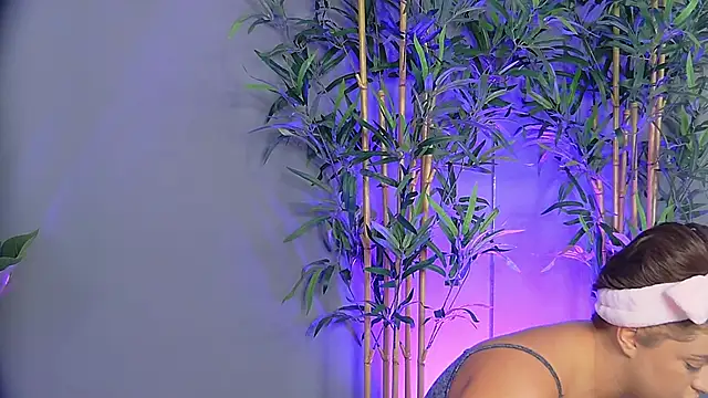 Snapshot of PatriciaSpice chatting on October 24, 4:44 am PatriciaSpice online show from October 24, 4:44 am