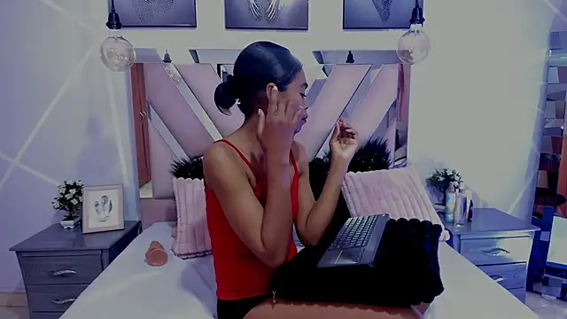 Gletty noa online show from March 5, 9:38 am