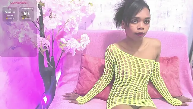 Gletty noa online show from October 4, 8:43 pm