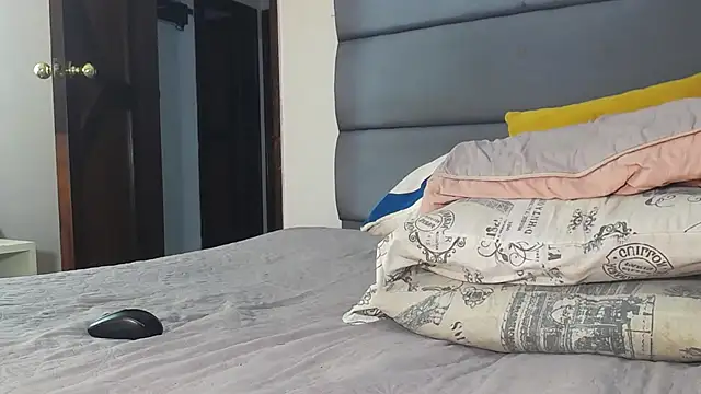 Ireth 7 online show from March 15, 6:43 pm