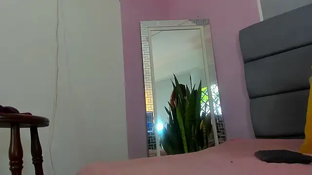 Ireth 7 online show from February 12, 7:02 pm