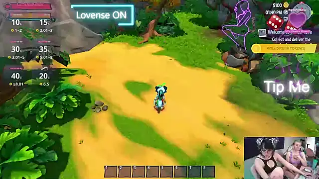 Snapshot of Lavernababy chatting on November 14, 11:30 pm Lavernababy online show from November 14, 11:30 pm