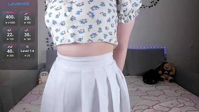 Snapshot of EmmyStar_ chatting on February 27, 4:54 pm EmmyStar  online show from February 27, 4:54 pm