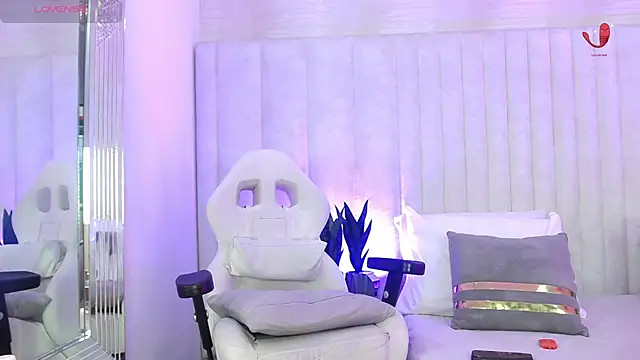 im helina online show from February 8, 12:14 pm