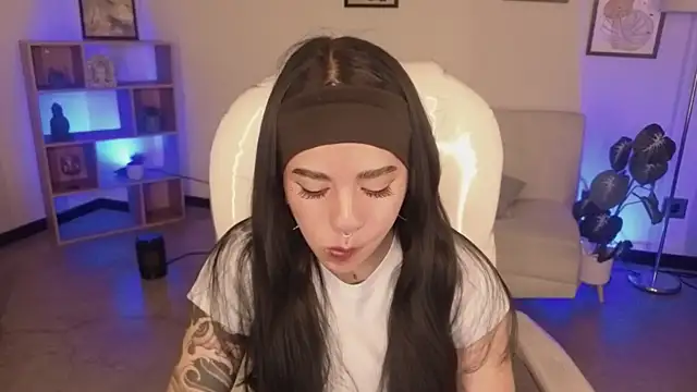 Snapshot of Nicole_Foxx_ chatting on November 25, 7:47 pm Nicole Foxx online show from November 25, 7:47 pm