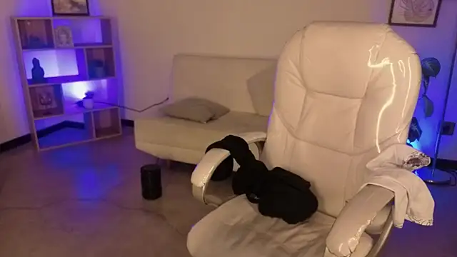 Snapshot of Nicole_Foxx_ chatting on November 28, 7:47 pm Nicole Foxx online show from November 28, 7:47 pm