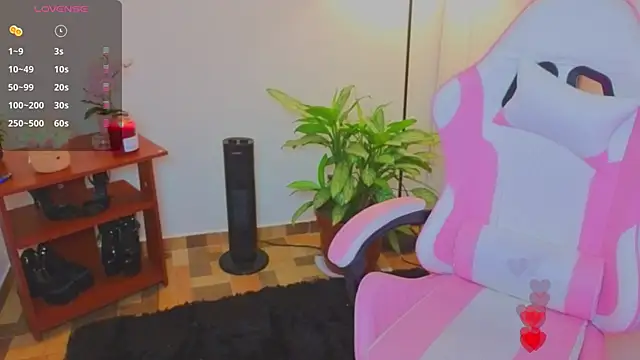 Snapshot of Nicole_Foxx_ chatting on July 10, 7:36 pm Nicole Foxx online show from July 10, 7:36 pm