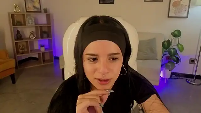 Snapshot of Nicole_Foxx_ chatting on November 14, 7:28 pm Nicole Foxx online show from November 14, 7:28 pm