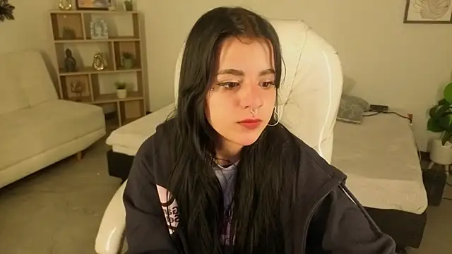 Snapshot of Nicole_Foxx_ chatting on October 28, 7:35 pm Nicole Foxx online show from October 28, 7:35 pm