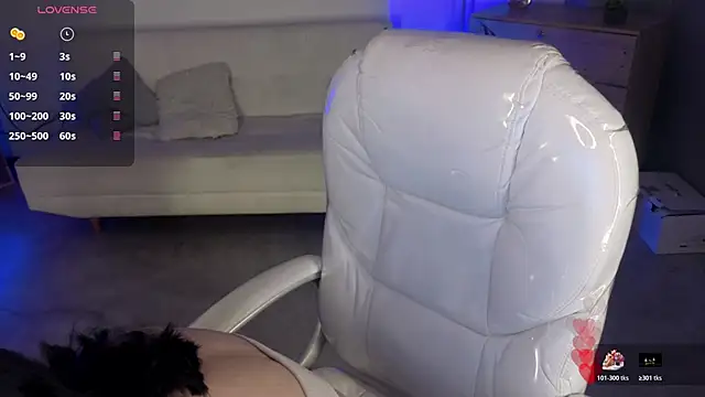 Nicole Foxx  online show from January 12, 6:47 pm