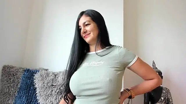 Snapshot of sofhia_daniels chatting on October 11, 9:27 pm sofhia daniels online show from October 11, 9:27 pm