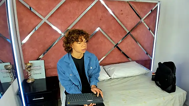 DanteAndKyle online show from March 2, 8:25 pm