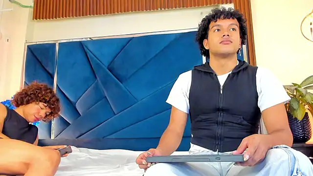 DanteAndKyle online show from November 19, 10:43 pm