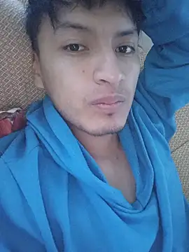 Snapshot of Tonny52123 chatting on June 13, 11:13 pm Tonny52123 online show from June 13, 11:13 pm