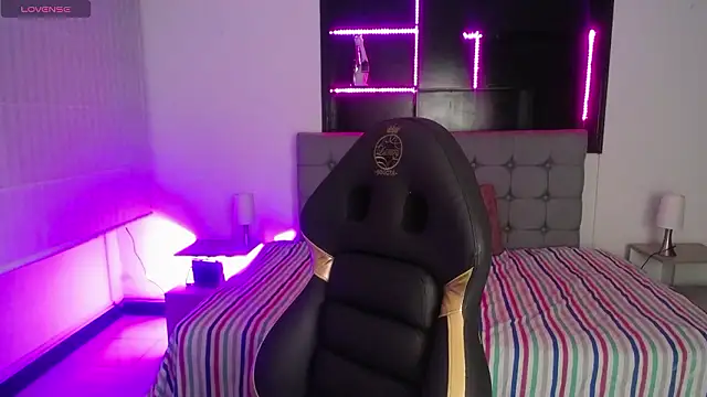 Kitten Cam online show from March 27, 12:52 am