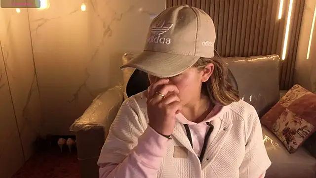 Kitten Cam online show from January 7, 3:55 am