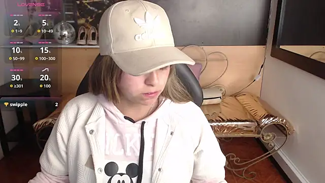 Kitten Cam online show from October 15, 10:07 pm