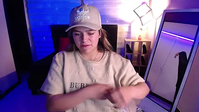 Kitten Cam online show from November 7, 3:11 am