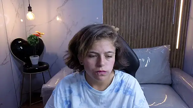 Kitten Cam online show from March 28, 11:17 pm