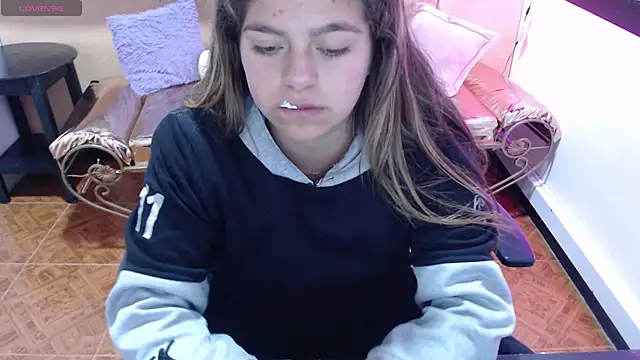 Kitten Cam online show from October 8, 5:20 am