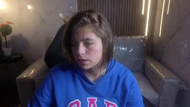 Kitten Cam online show from May 10, 4:27 am