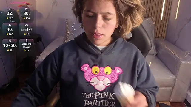 Kitten Cam online show from April 12, 4:32 pm