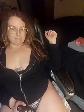 TattedMamaXOXO online show from February 3, 4:57 am