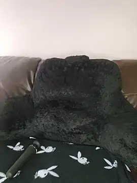 Snapshot of TattedMamaXOXO chatting on November 12, 8:12 pm TattedMamaXOXO online show from November 12, 8:12 pm