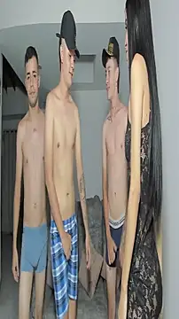 hotlittleones18 online show from October 25, 2:22 am
