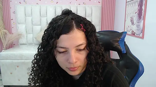 shalon diaz s online show from November 15, 1:15 pm