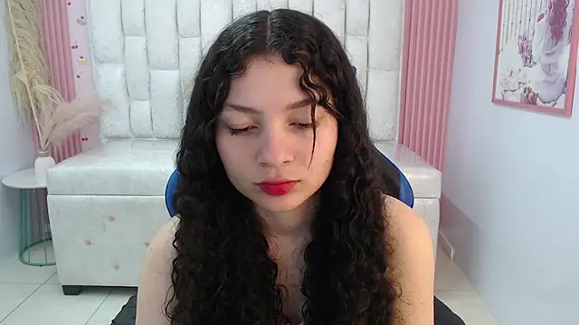 shalon diaz s online show from November 26, 1:11 pm