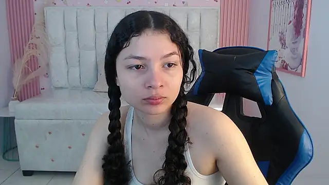 Snapshot of shalon_diaz_s chatting on October 14, 1:23 pm shalon diaz s online show from October 14, 1:23 pm