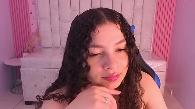 shalon diaz s online show from February 21, 8:11 pm