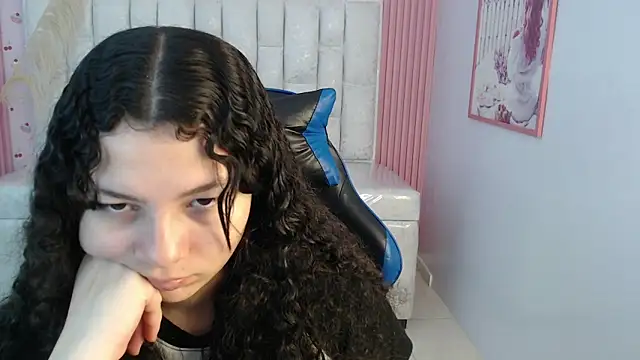 shalon diaz s online show from November 5, 1:14 pm