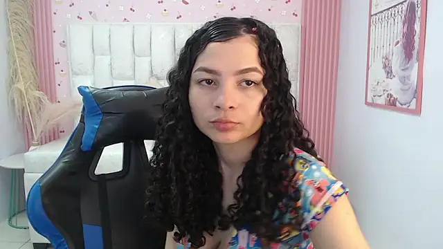 shalon diaz s online show from November 18, 2:31 pm