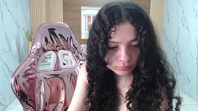 shalon diaz s online show from November 20, 1:12 pm