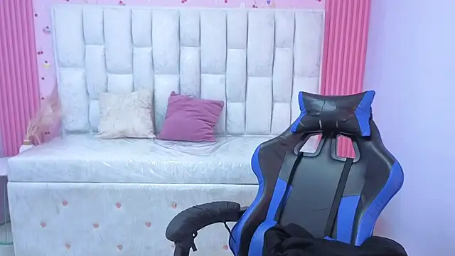 shalon diaz s online show from February 23, 1:01 pm