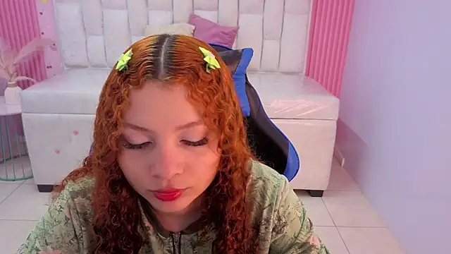 shalon diaz s online show from April 15, 1:04 pm