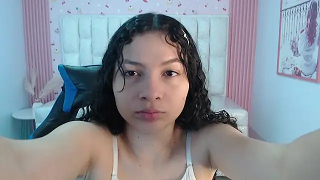 Snapshot of shalon_diaz_s chatting on September 18, 1:03 pm shalon diaz s online show from September 18, 1:03 pm