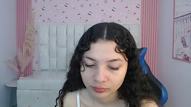 shalon diaz s online show from October 20, 1:33 pm