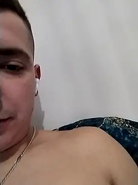 Pesos17 online show from September 28, 3:24 am