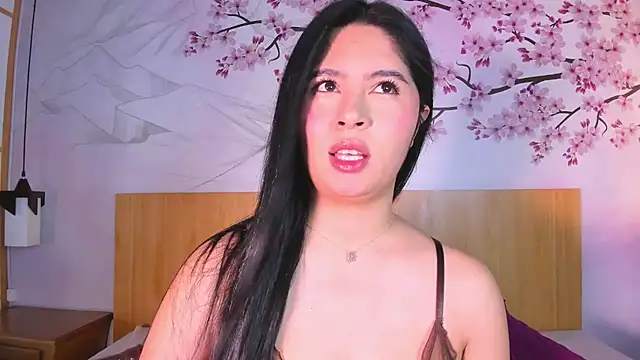 Yasmin Scott online show from October 28, 12:15 pm