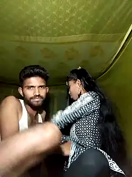Snapshot of Hot_couple_1 chatting on March 18, 5:23 pm Hot couple 1 online show from March 18, 5:23 pm